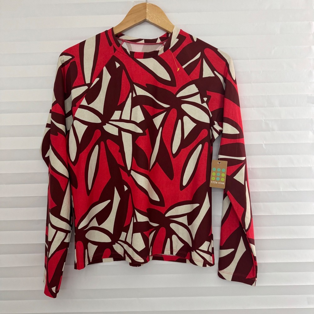 Title Nine Women Red Abstract Botanical Rash Guard Long Sleeve Swim Top 101014 L